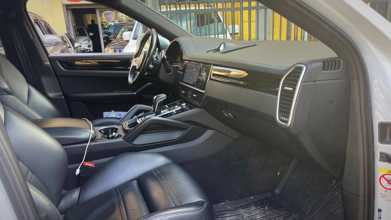 Porsche Cayenne Coupé 3.0 V6 - 2019
