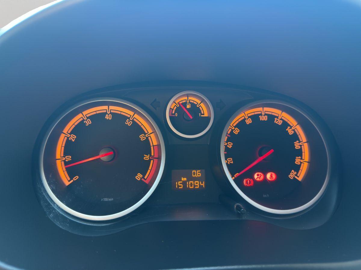 OPEL - Corsa - 1.2 16V 85CV 5 porte Club