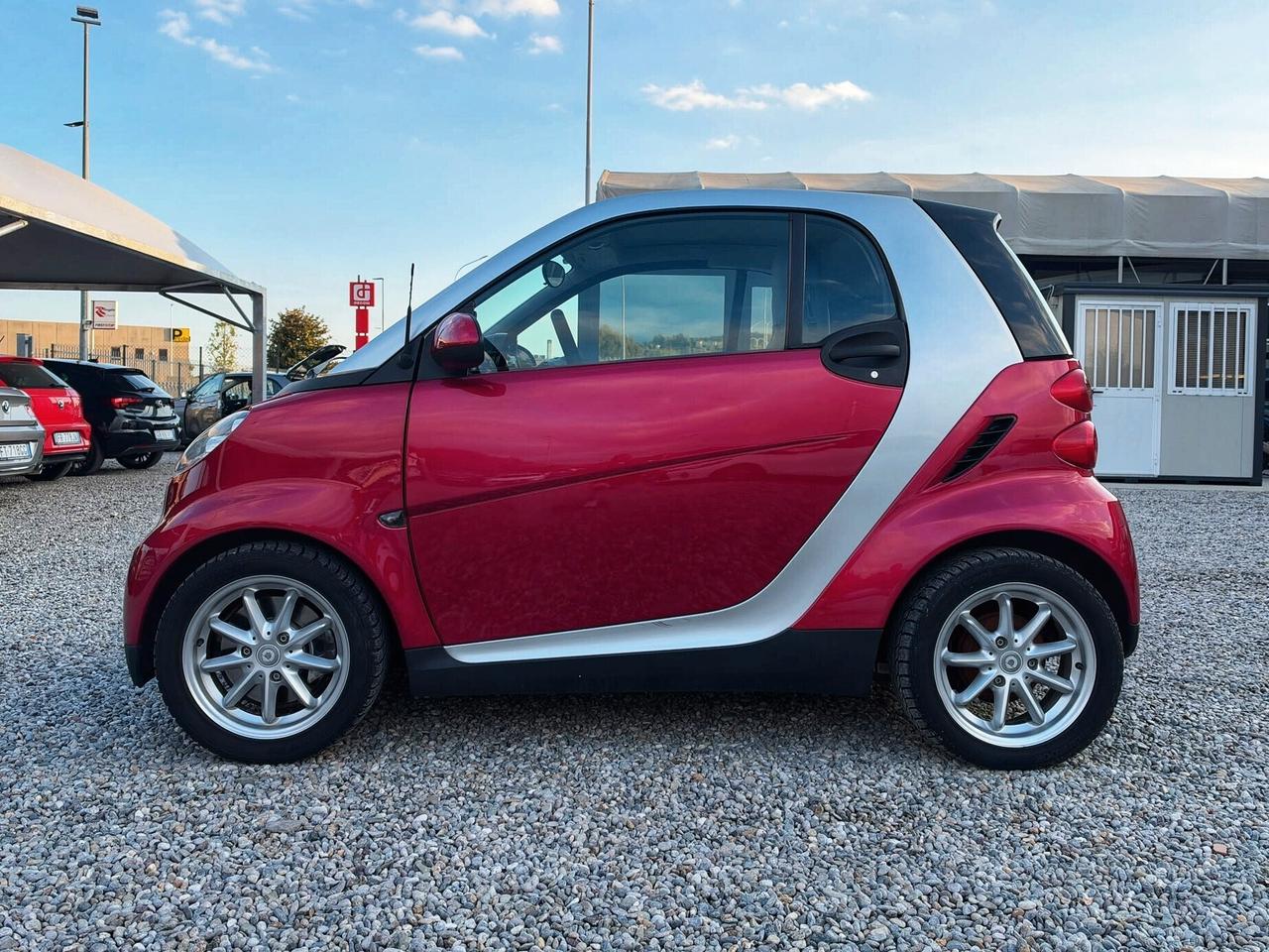 Smart ForTwo 1000 52 kW coupé OK NEOPATENTATI
