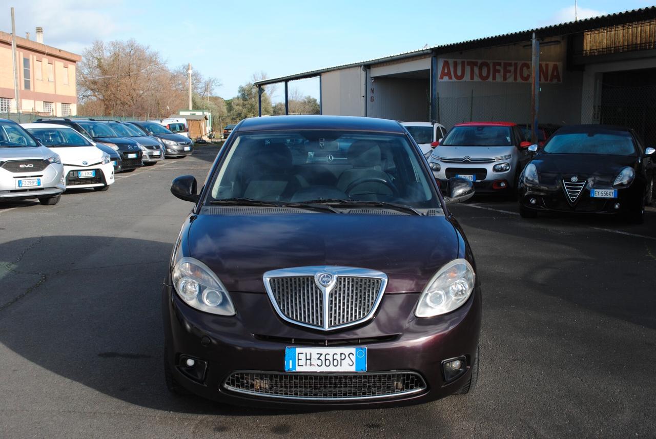 LANCIA YPSILON 1.4 BENZ/GPL 77 CV OK NEOPATENTATI