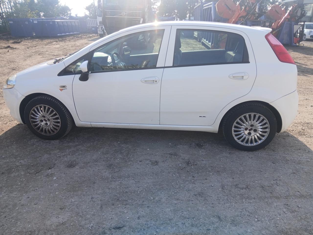 Fiat Grande Punto 1.3 MJT 75 CV 5 porte Active