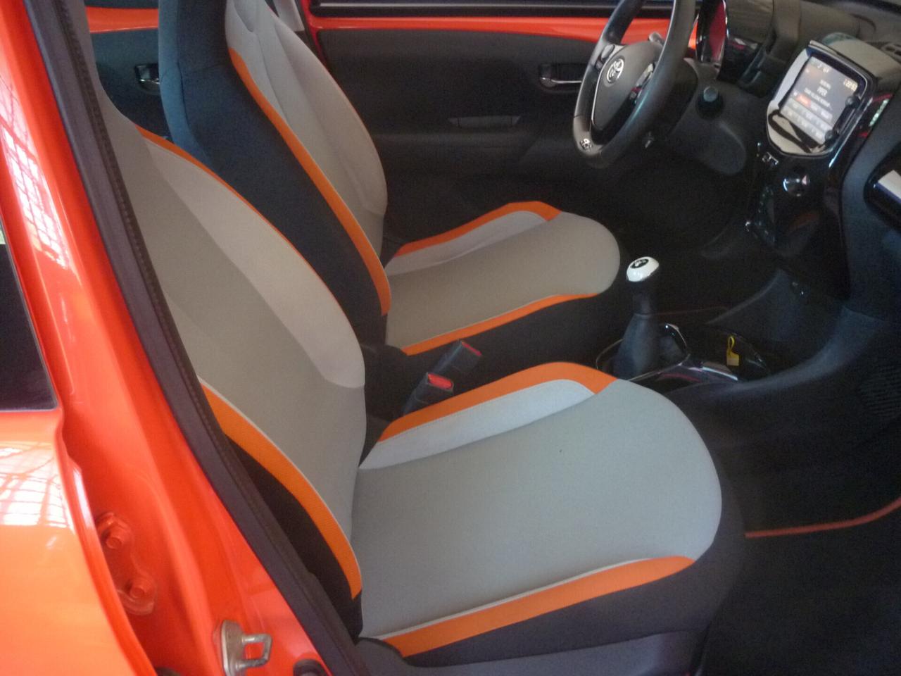 TOYOTA AYGO 1.0 VVT-i 69cv 5 Porte - x Clusiv