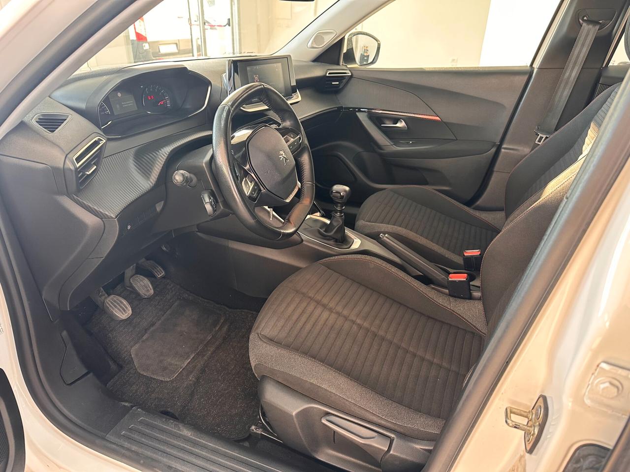 Peugeot 2008 PureTech 100 S&S Active