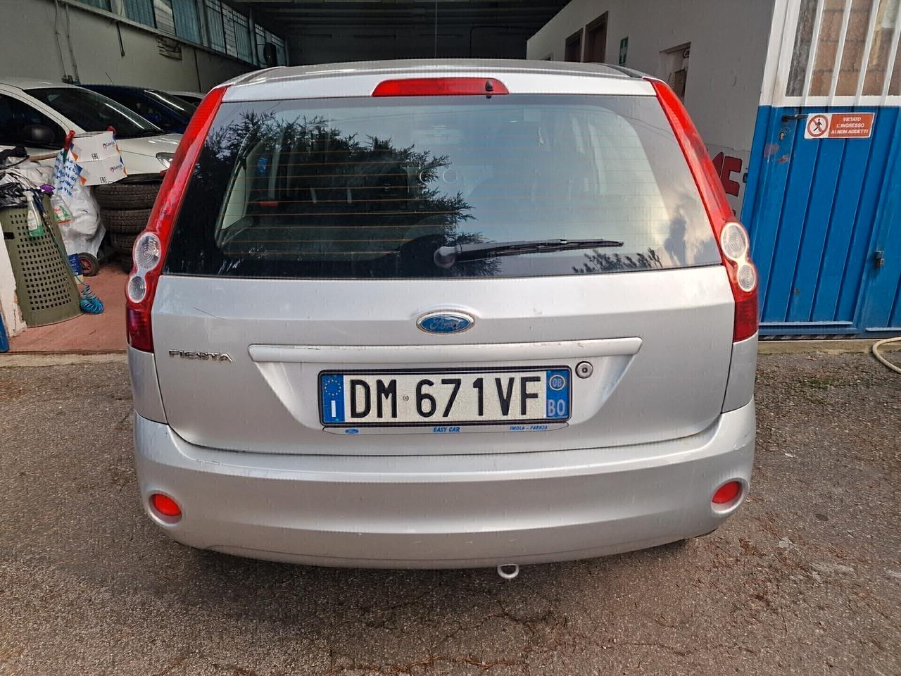 Ford Fiesta 1.4 16V 3p. Ghia