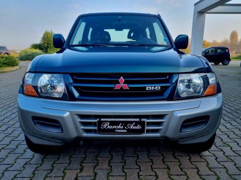 Mitsubishi Pajero Pajero 3.2 16V DI-D 3p. GLS