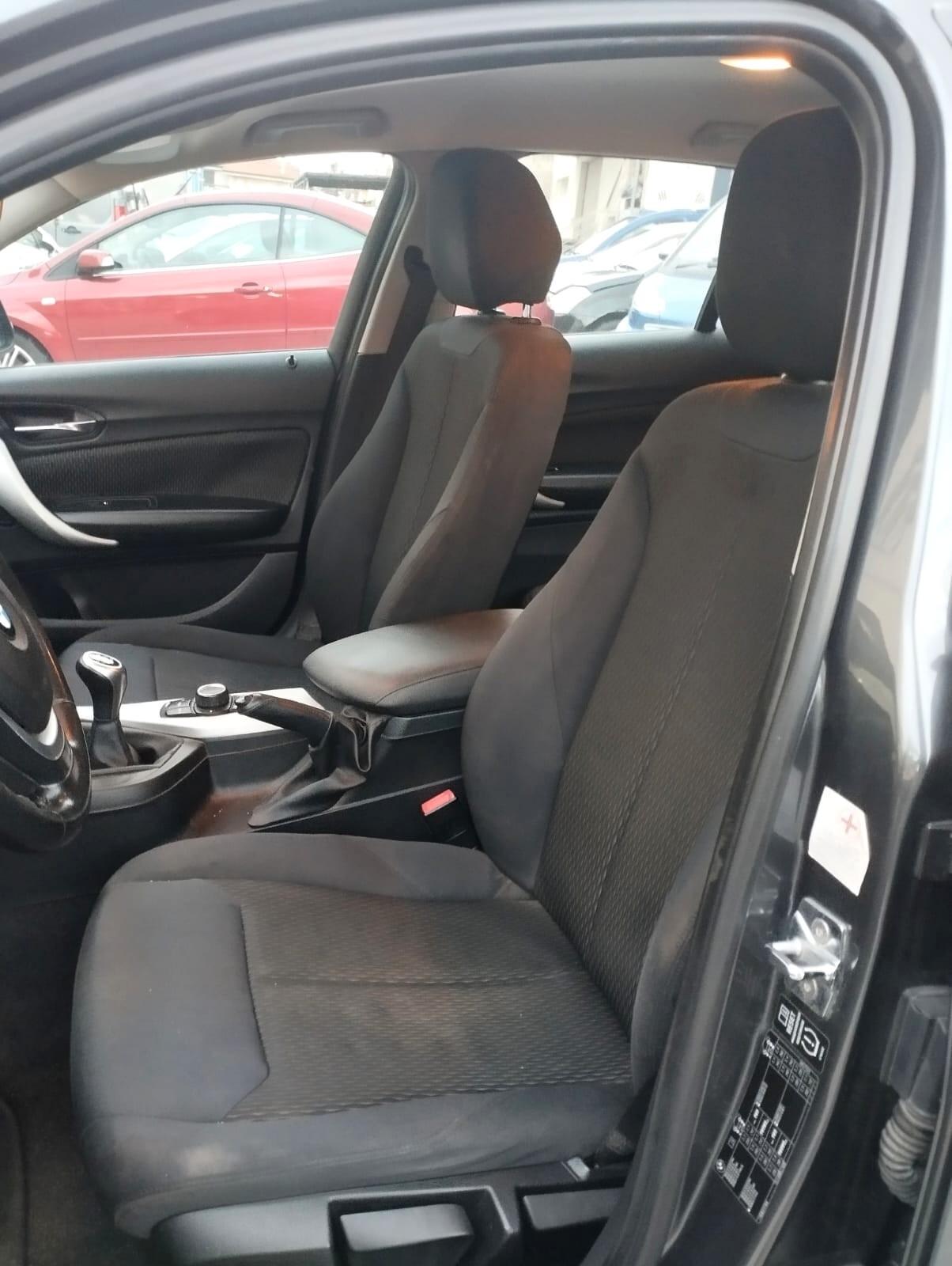 Bmw Serie 1 116d 5p. Unique