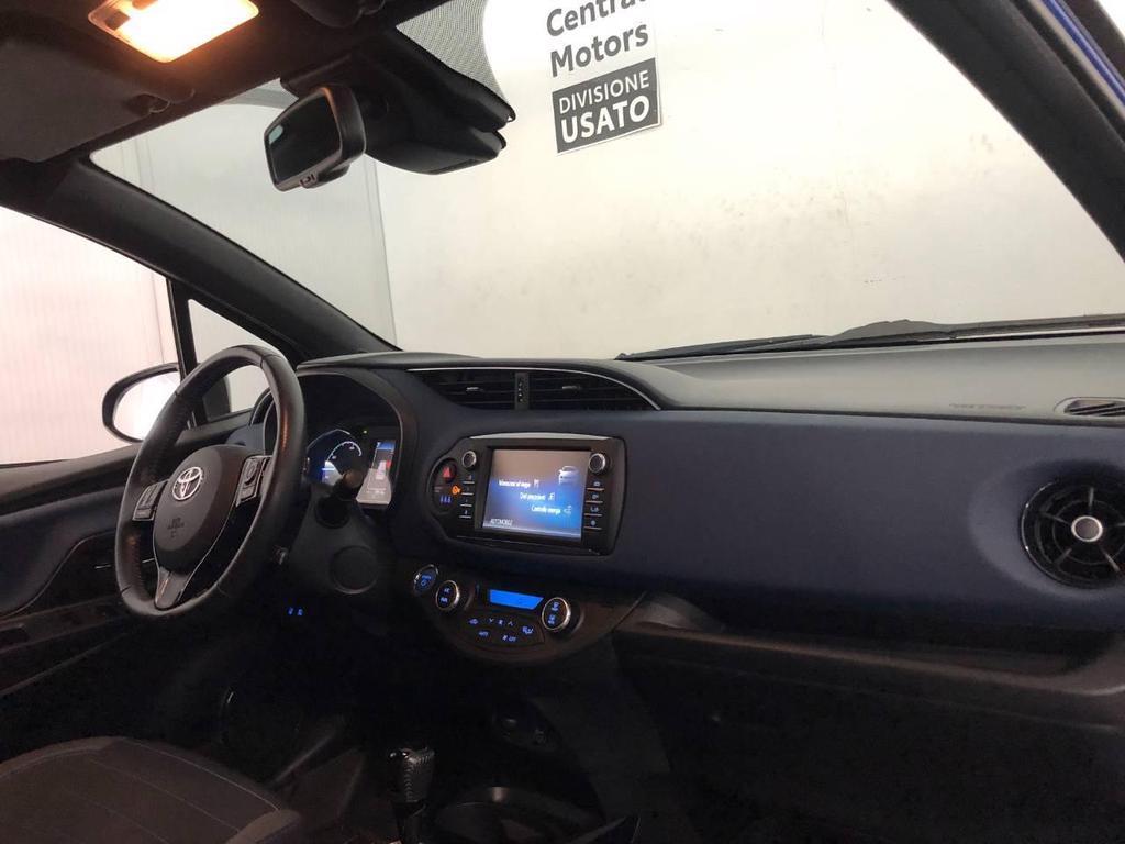 Toyota Yaris 5 Porte 1.5 VVT-i Hybrid Trend Blue Edition E-CVT