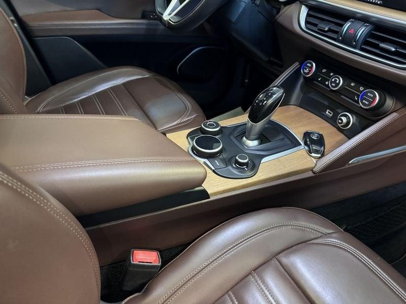 Alfa Romeo Stelvio 2.2 Turbo Diesel 210CV AT8 Q4 TI