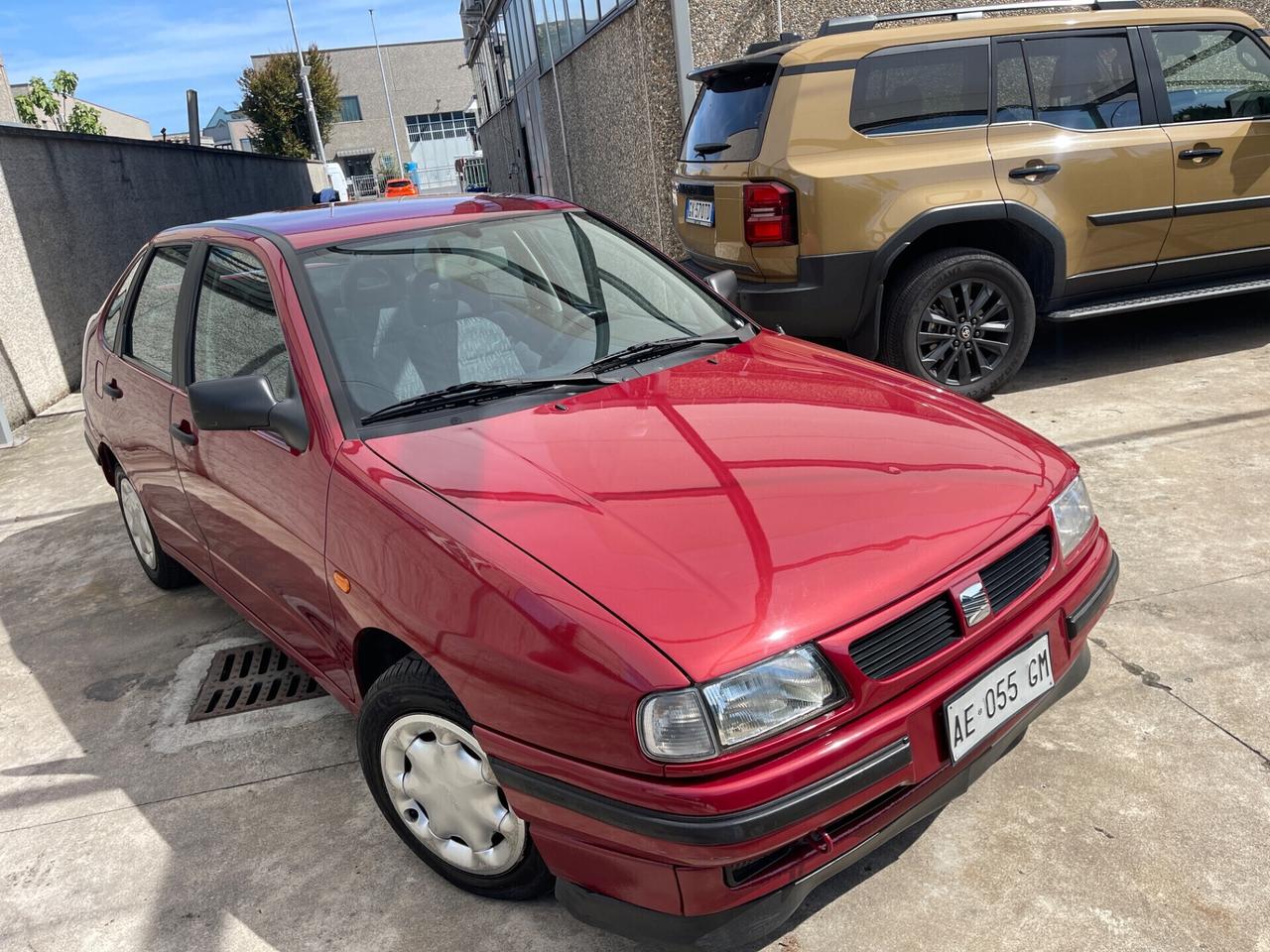SEAT CORDOBA 1995-1.6i-GLX-BENZINA-UNI PROP 66.000km