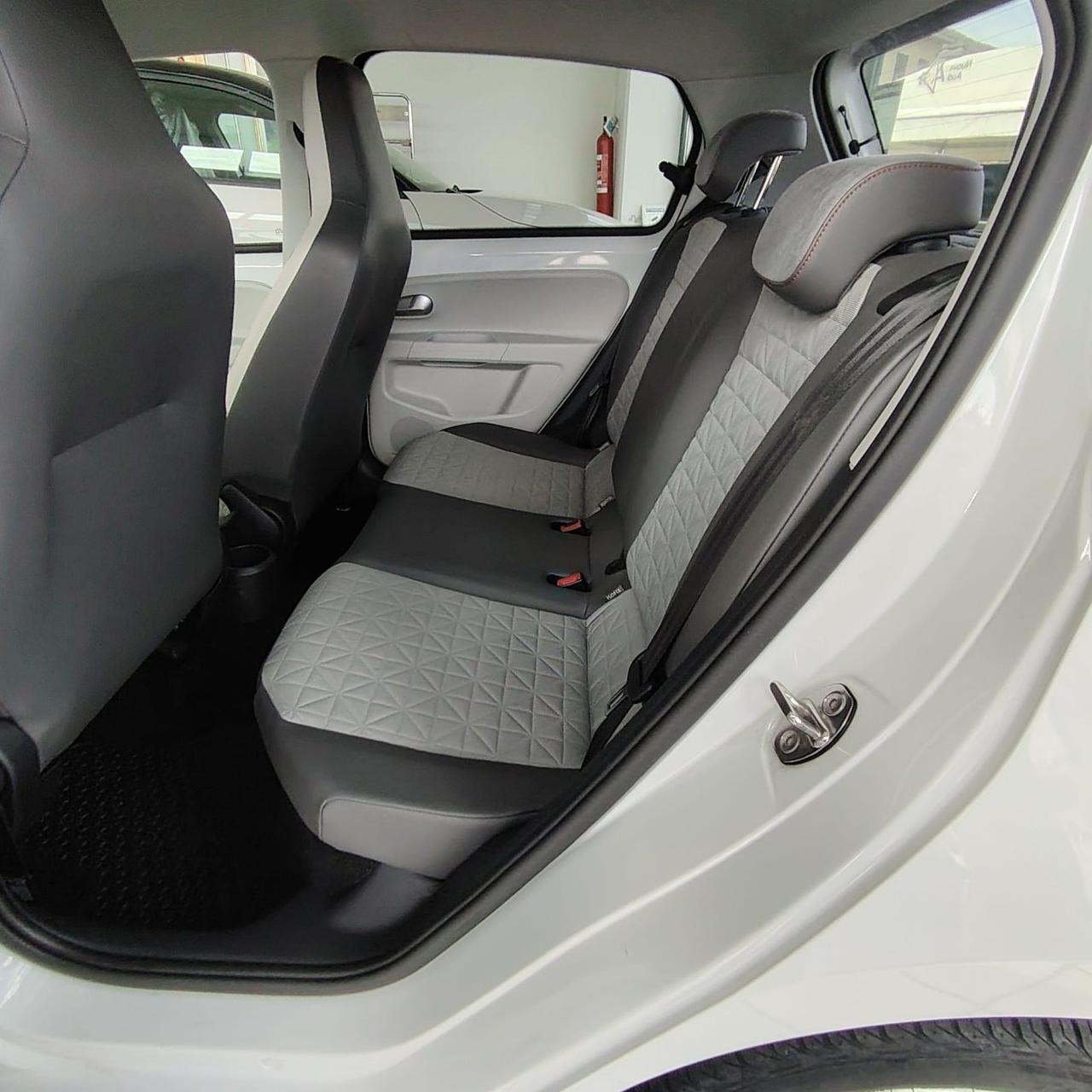 Volkswagen up! 5 Porte up! 5p 1.0 High up! 60cv