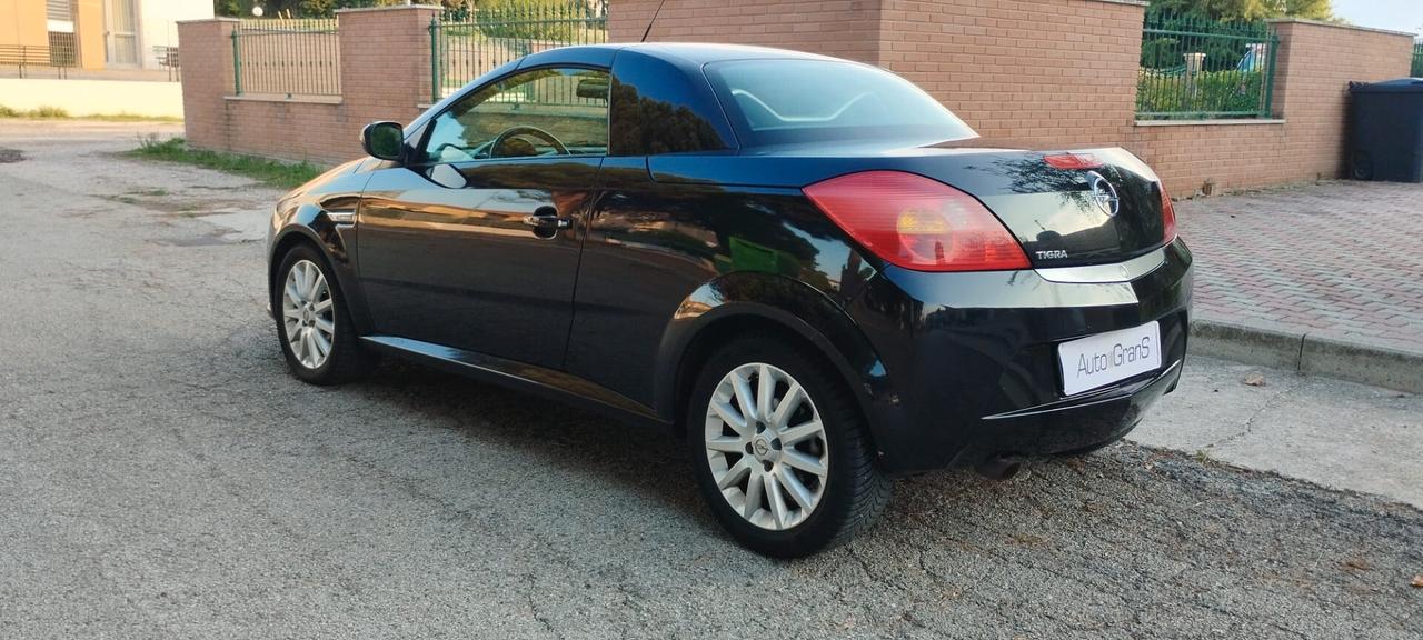 Opel Tigra TwinTop 1.4 16V Sport