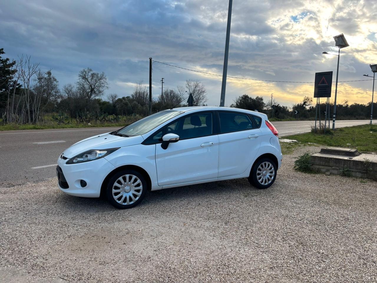 Ford Fiesta 1.4 5 porte Bz.- GPL OTTIME CONDIZIONI
