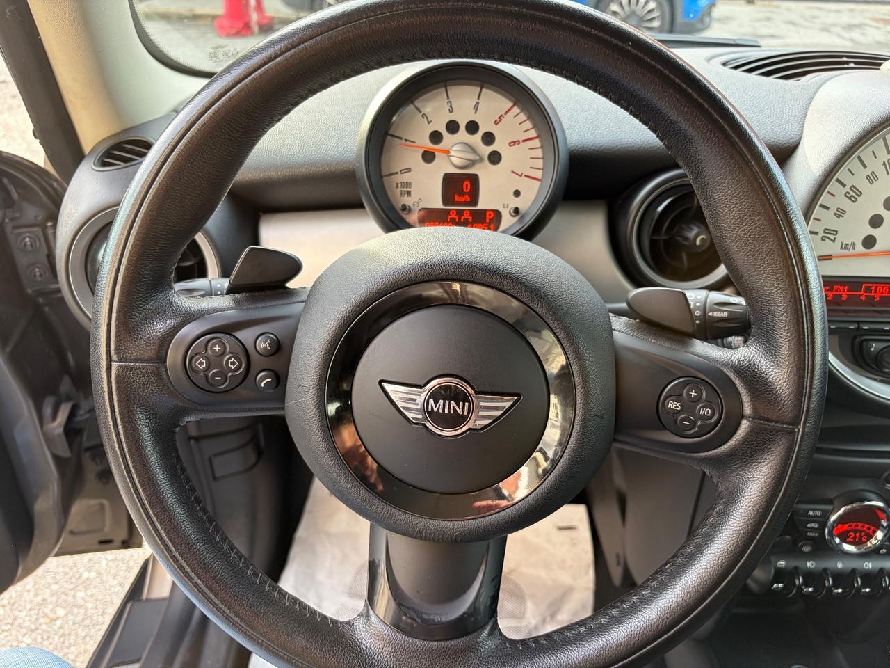 Mini 2.0 16V Cooper D Automatica