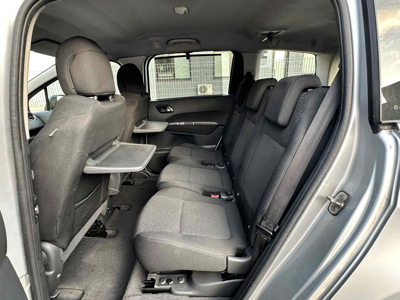 Peugeot 5008 1.6 HDi 112CV-7POSTI-GARANZIA-2012
