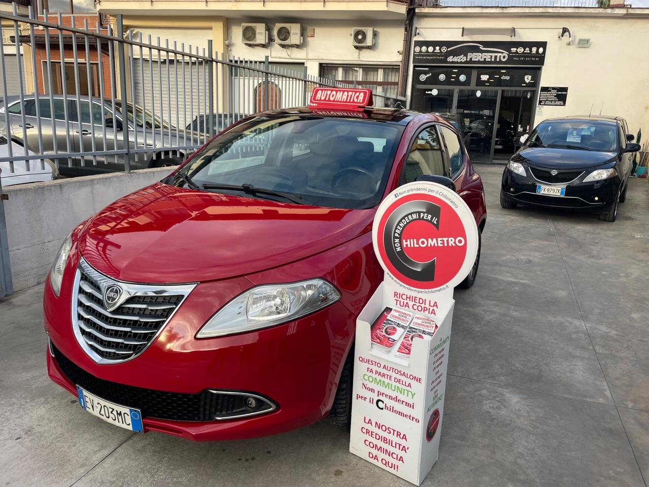 Lancia Ypsilon 0.9 TwinAir 85 CV 5 porte S&S DFN Platinum