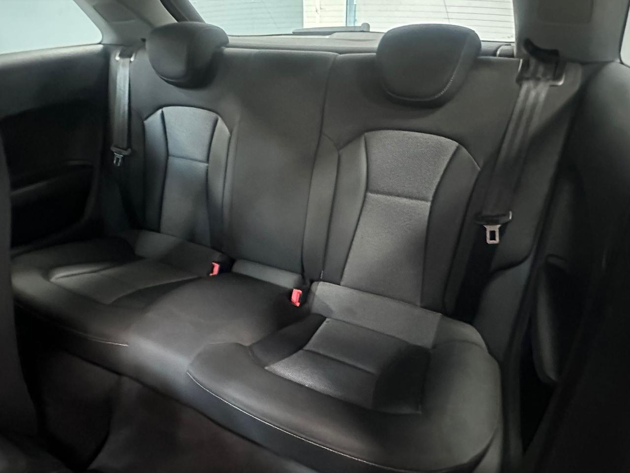 Audi A1 1.2 TFSI Attraction 3P. 86CV Ok Neopatentati