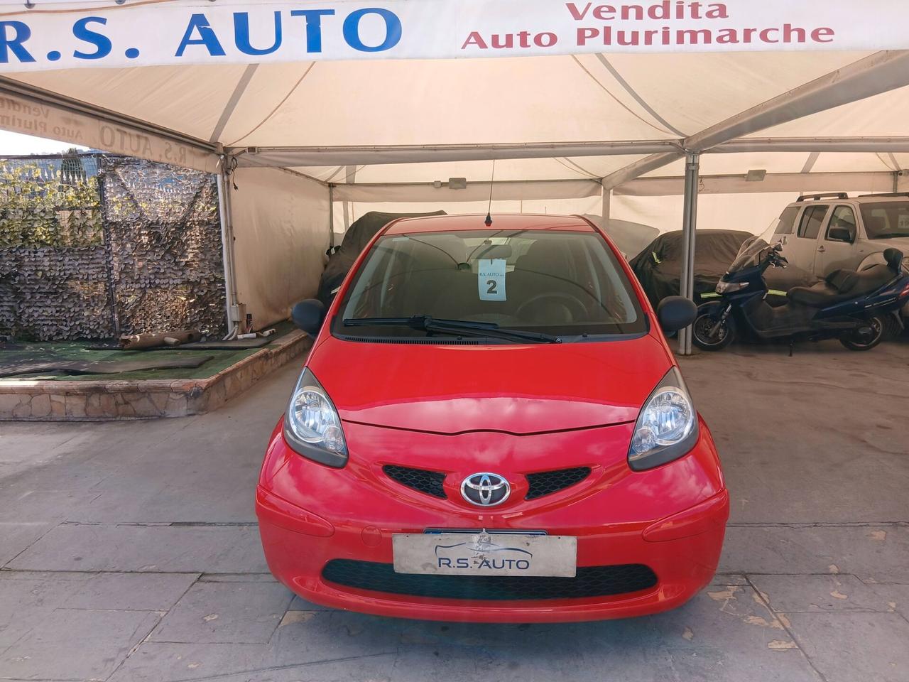 TOYOTA Aygo 1.0b 5p soli km114000 full 05
