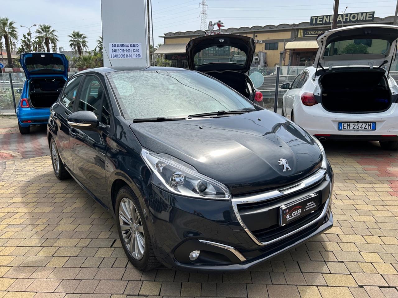 Peugeot 208 PureTech 82 5 porte Allure