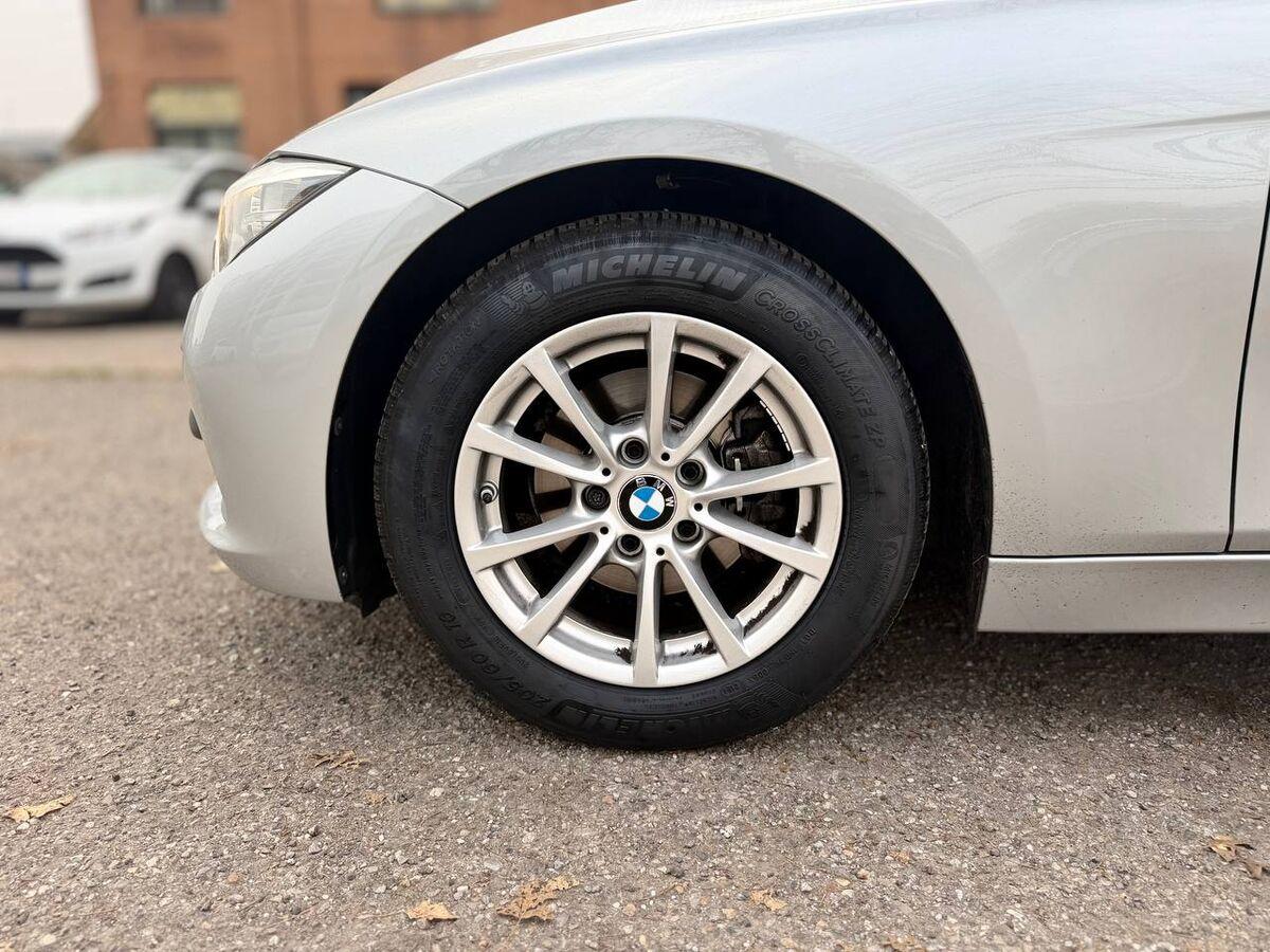 BMW Serie 3 Touring 318d Business Advantage auto BMW SERVICE!