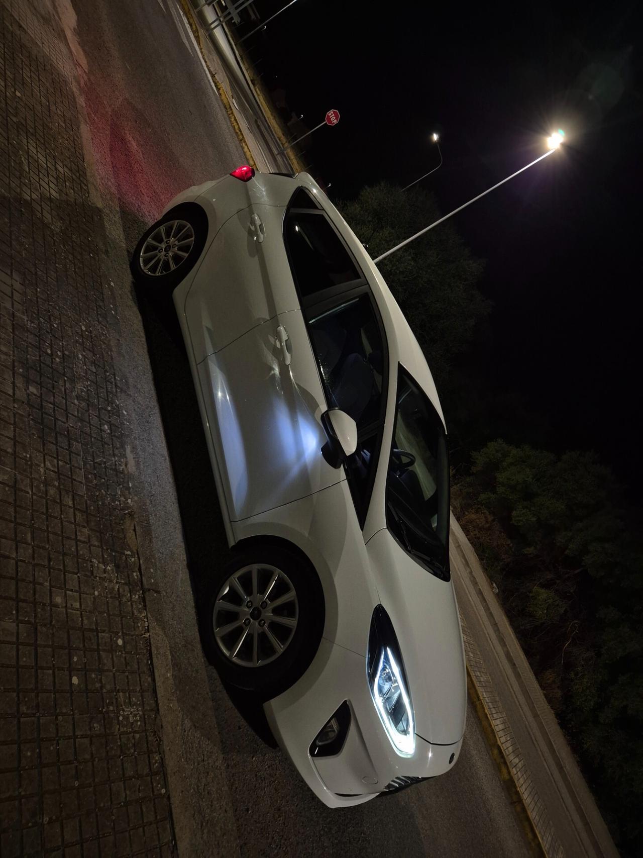 Ford Fiesta 1.5 EcoBlue 5 porte Titanium
