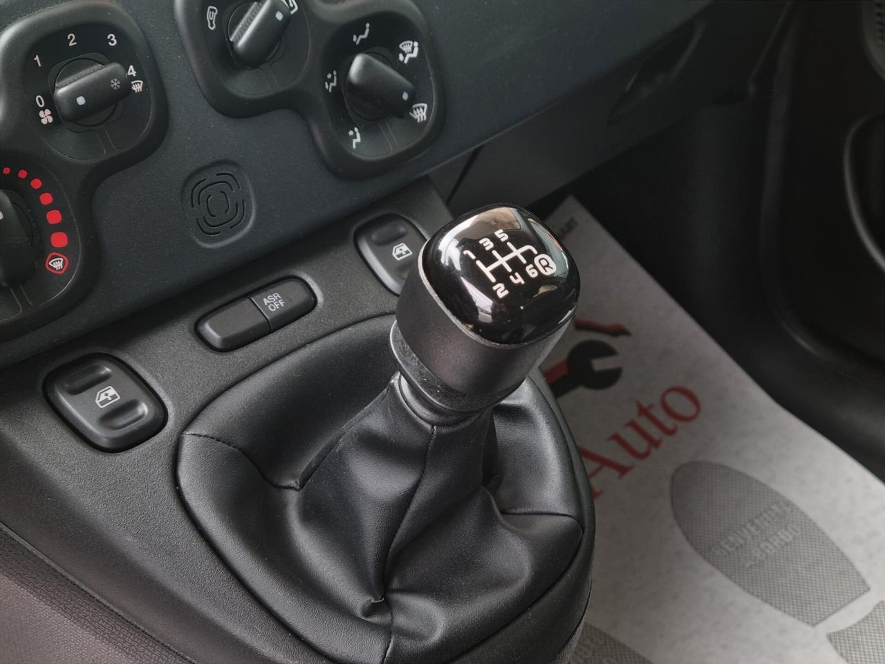 Fiat Panda 1.0 FireFly S&S Hybrid 70CV