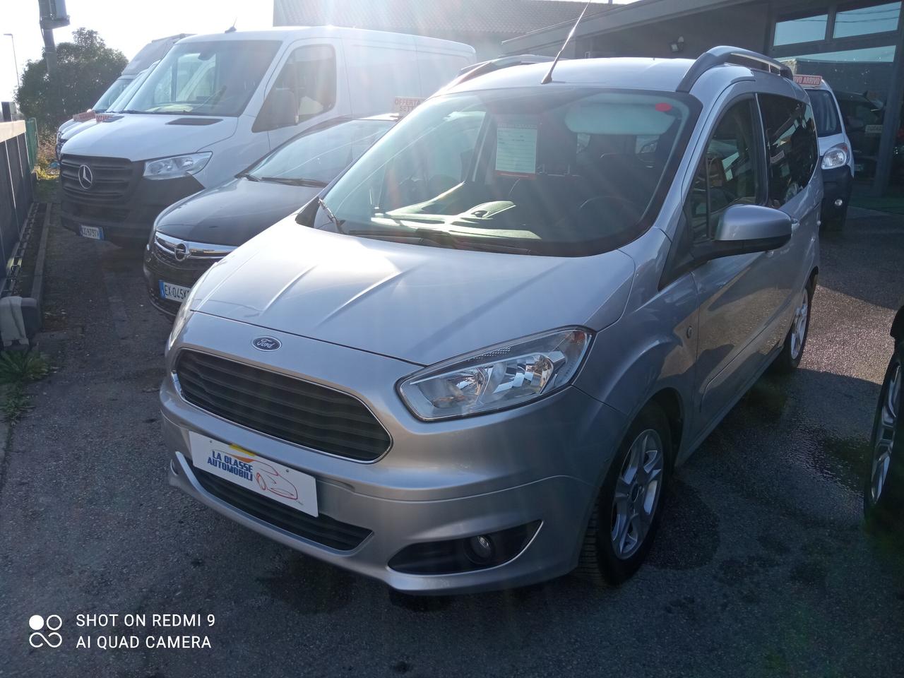 Ford Tourneo Courier 1.5 TDCI 75 CV Titanium