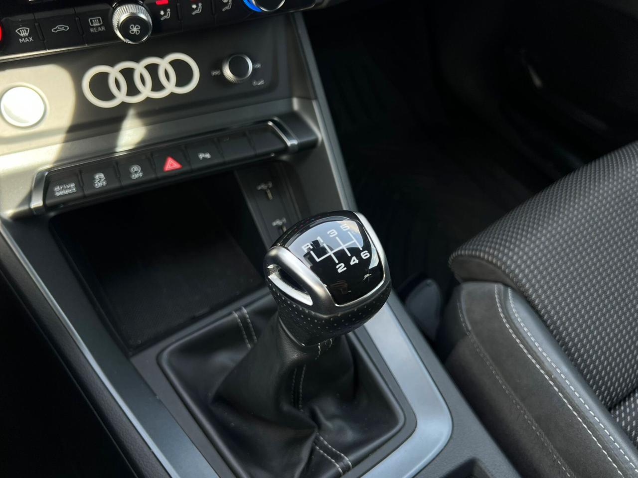 Audi Q3 35 TFSI S line edition