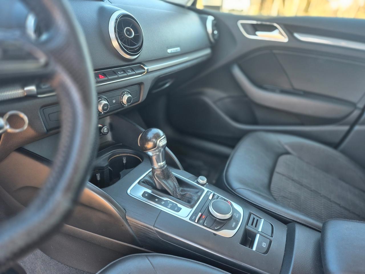 Audi A3 SPB 1.4 TFSI S tronic leggere Descrizione