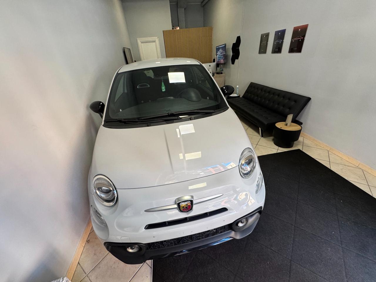 Abarth 595 1.4 Turbo T-Jet 160 CV Pista