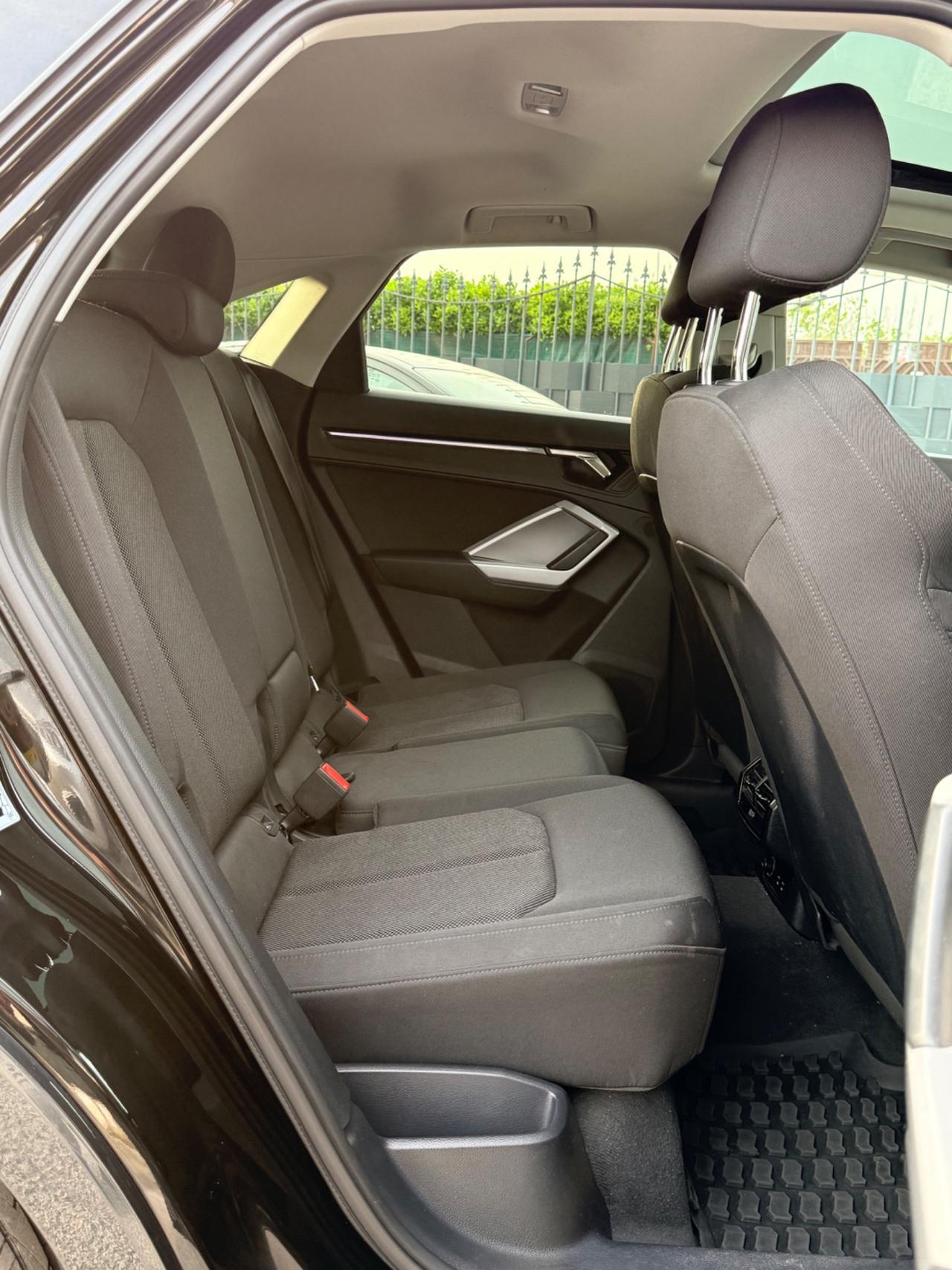 Audi Q3 SPB 35 TDI S tronic line edition 2022