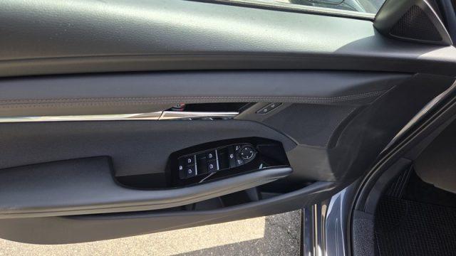 MAZDA 3 Mazda3 e-Skyactiv-G M Hybrid Centre Line PERMUTE
