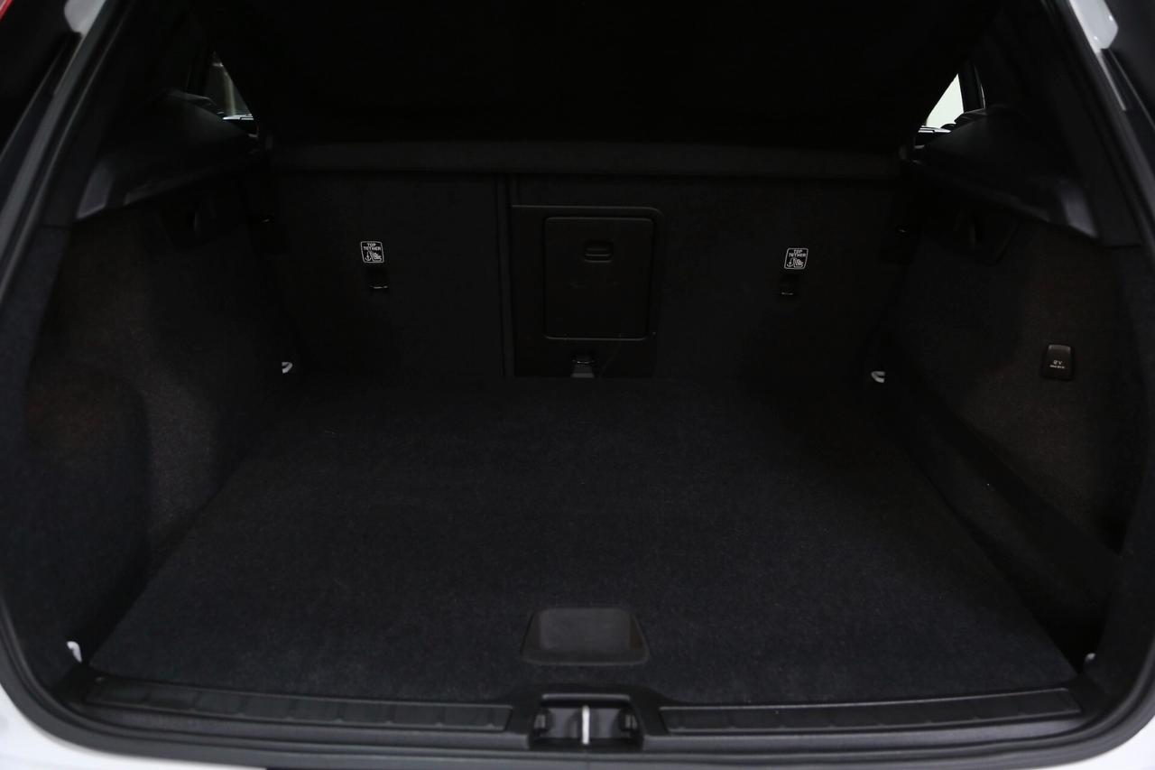 Volvo XC40 T5 Recharge Plug-in Hybrid Inscription Expression auto