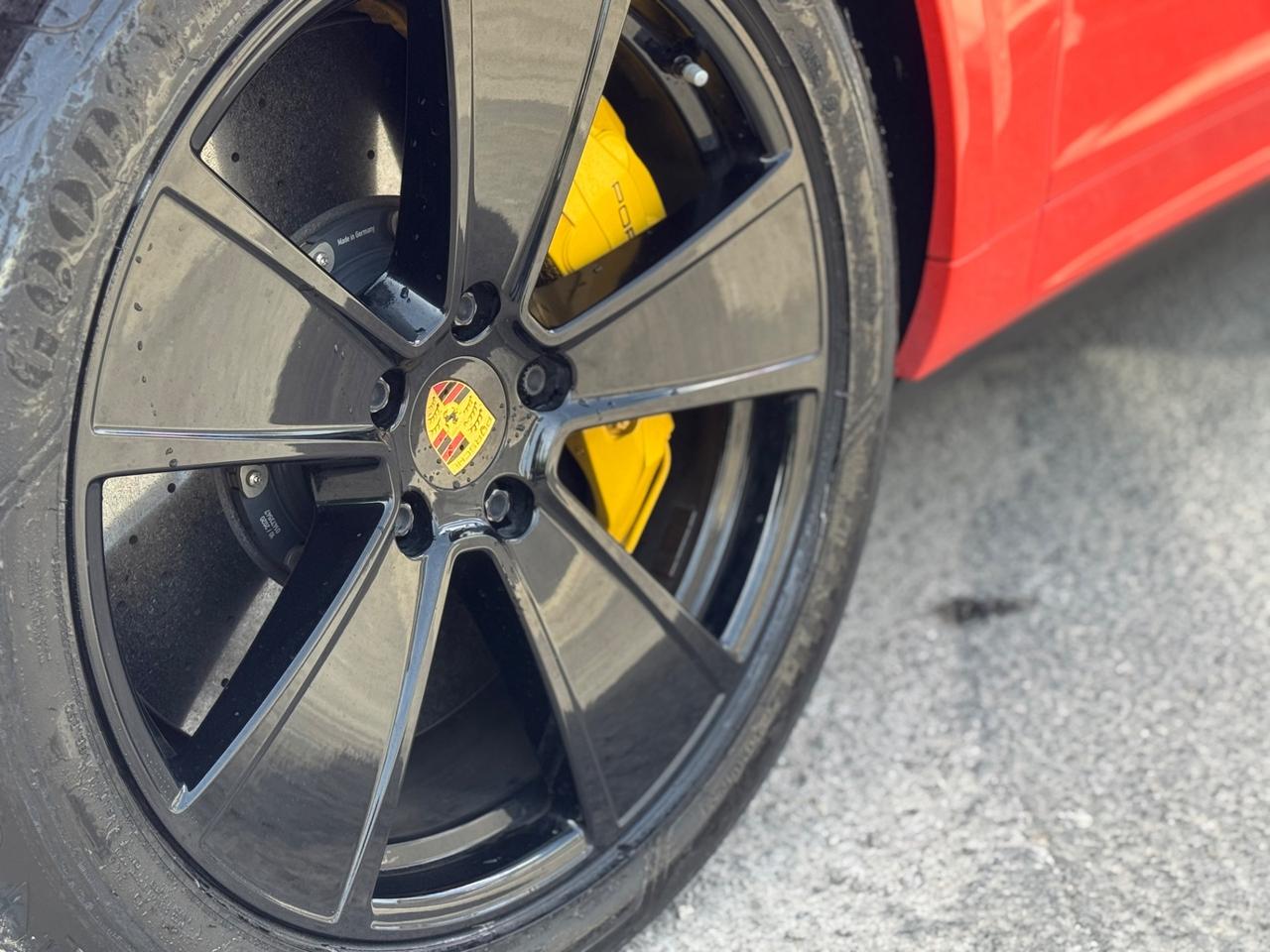 PORSCHE CAYENNE COUPE' TURBO S 4.0 V8 680 CV E-HYBRID LAVA ORANGE FULL IVA