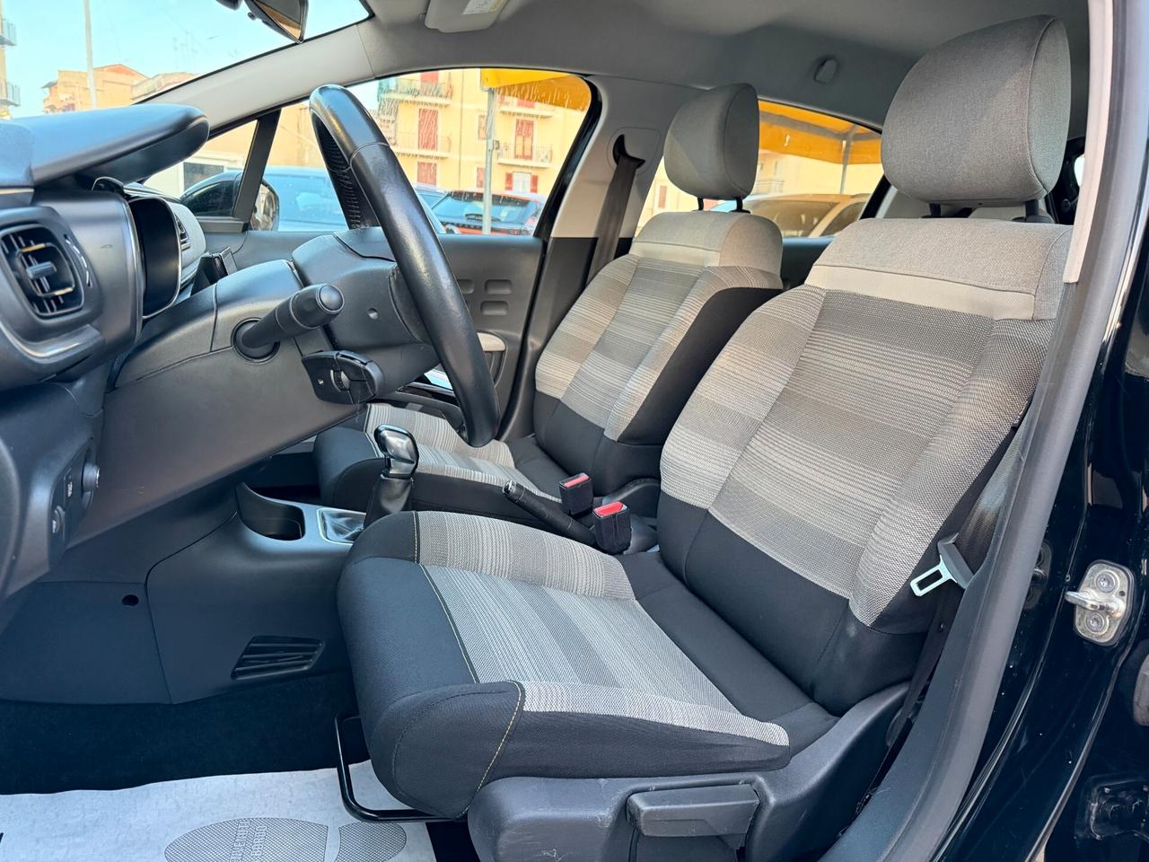 Citroen C3 PureTech - Shine 2019 RETROCAMERA