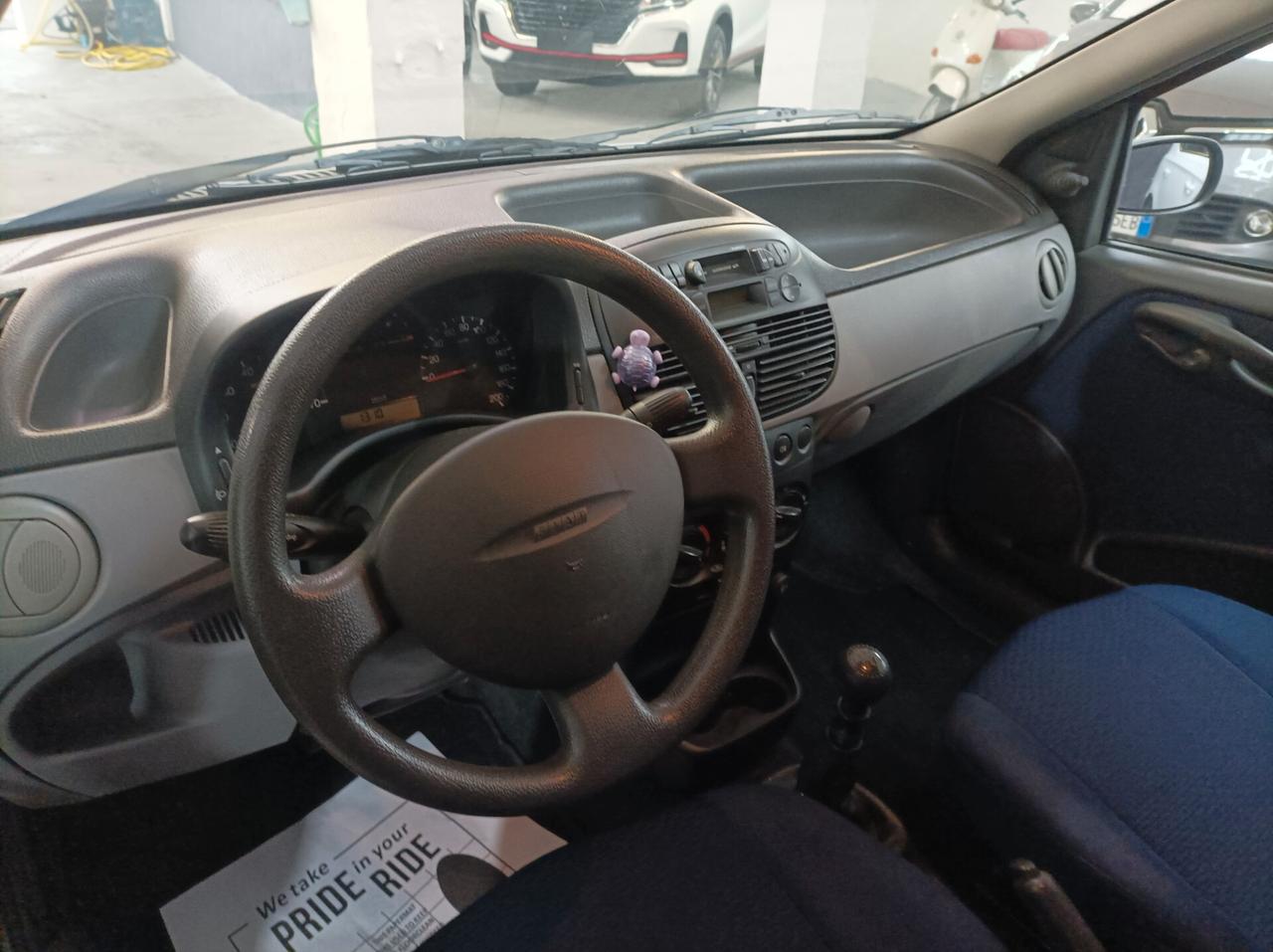 Fiat Punto 1.2i 16V (IN TRATTATIVA)