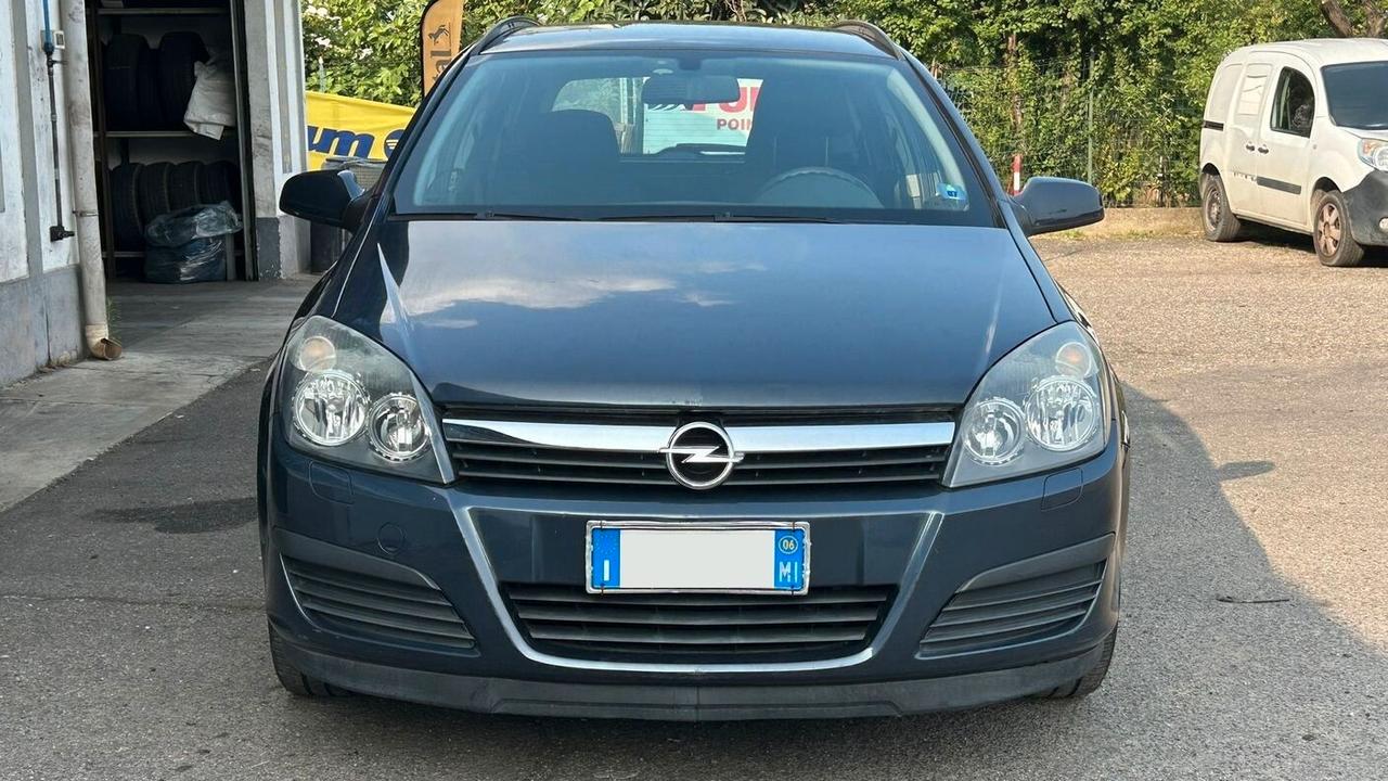 Opel Astra 1.4 16V Twinport SW Enjoy * 62.000 KM *
