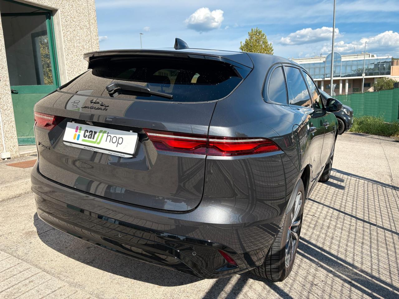 Jaguar F-Pace 2.0 D 163 CV AWD aut. SE in Garanzia