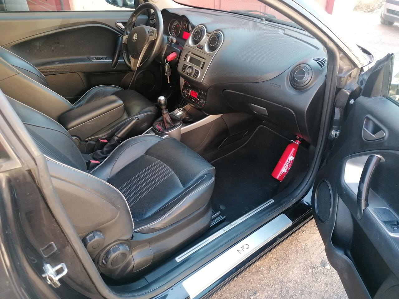 Alfa Romeo MiTo 1.6 JTDm-2 S&S Distinctive Sport Pack