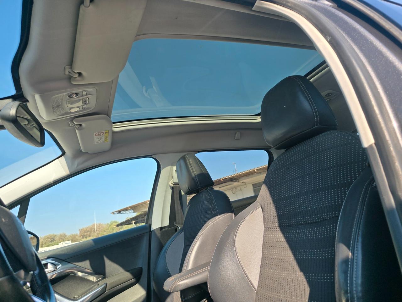 Peugeot 2008 BlueHDi 120 S&S Allure
