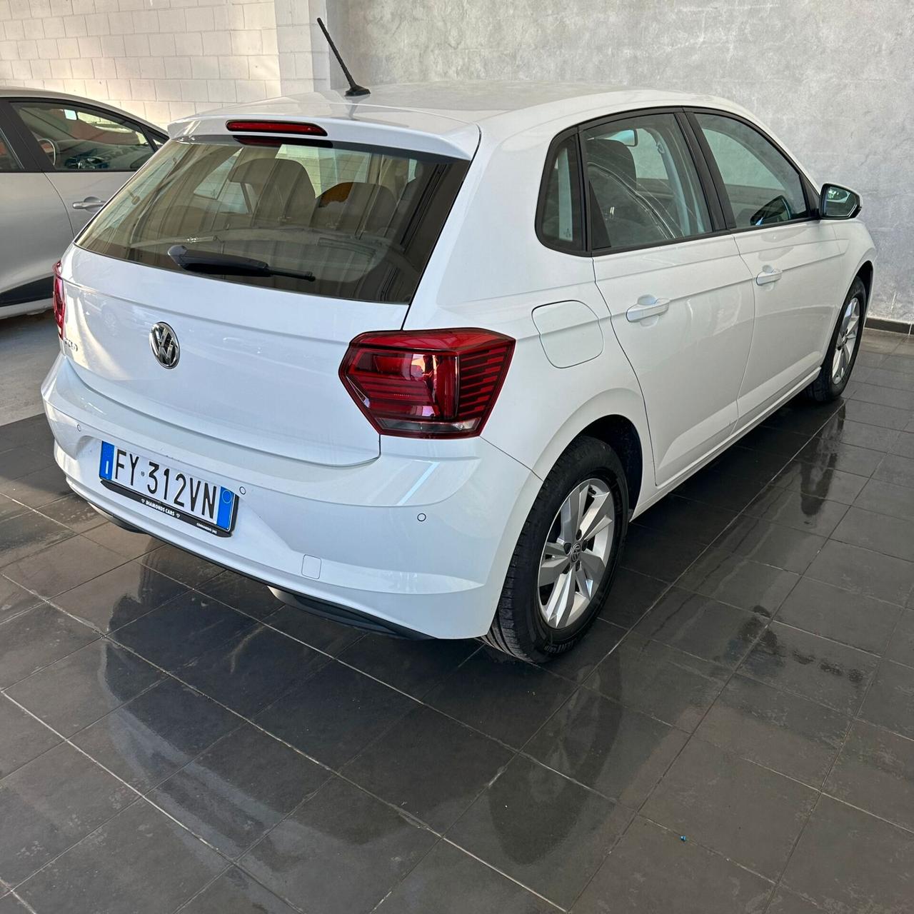 Volkswagen Polo 1.6 TDI 95 CV DSG 5p. Sport NEOPATENTATI