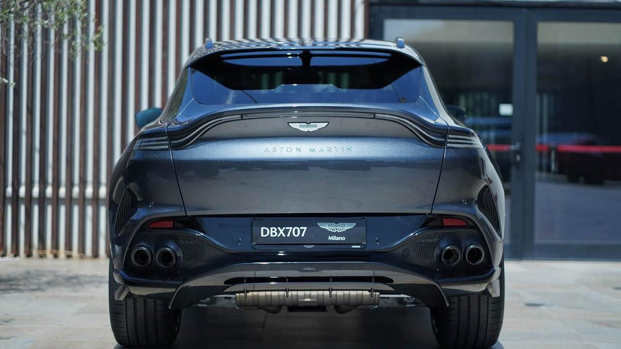 ASTON MARTIN DBX707 4.0