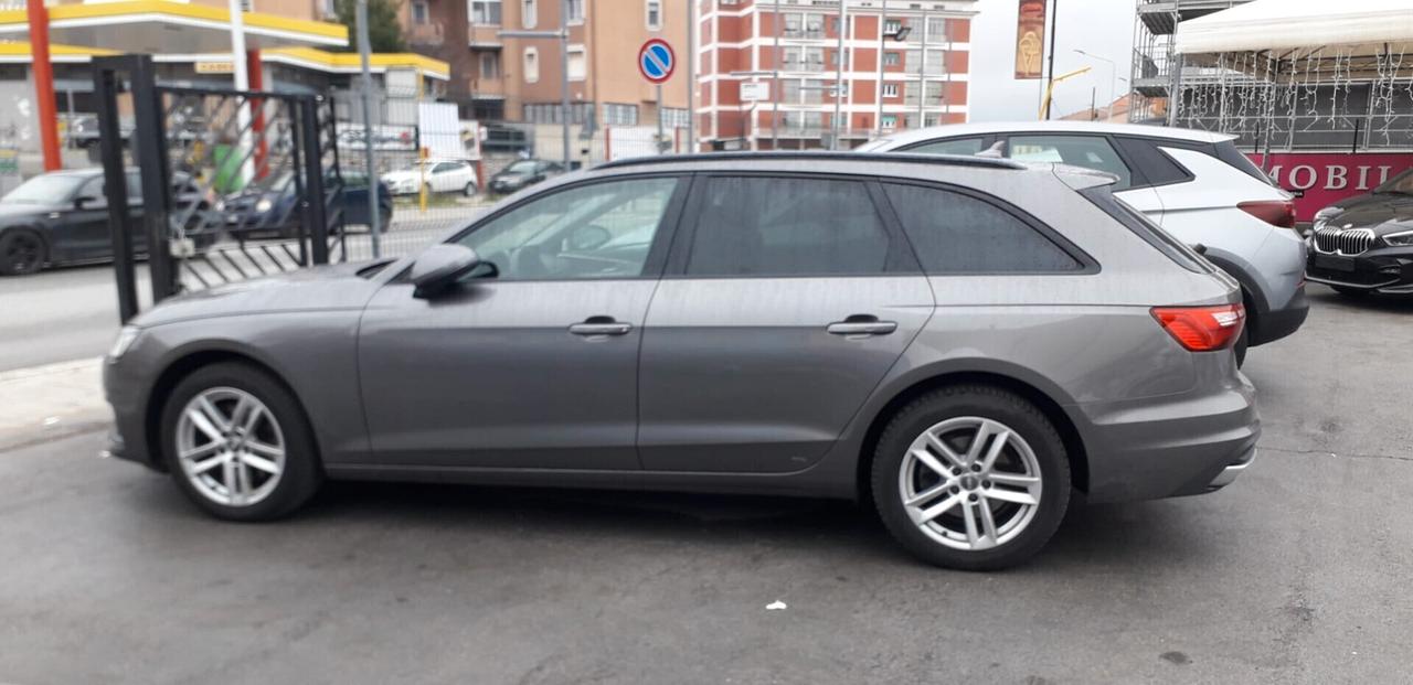 Audi A4 Avant 35 TDI/163 CV S tronic Business Advanced