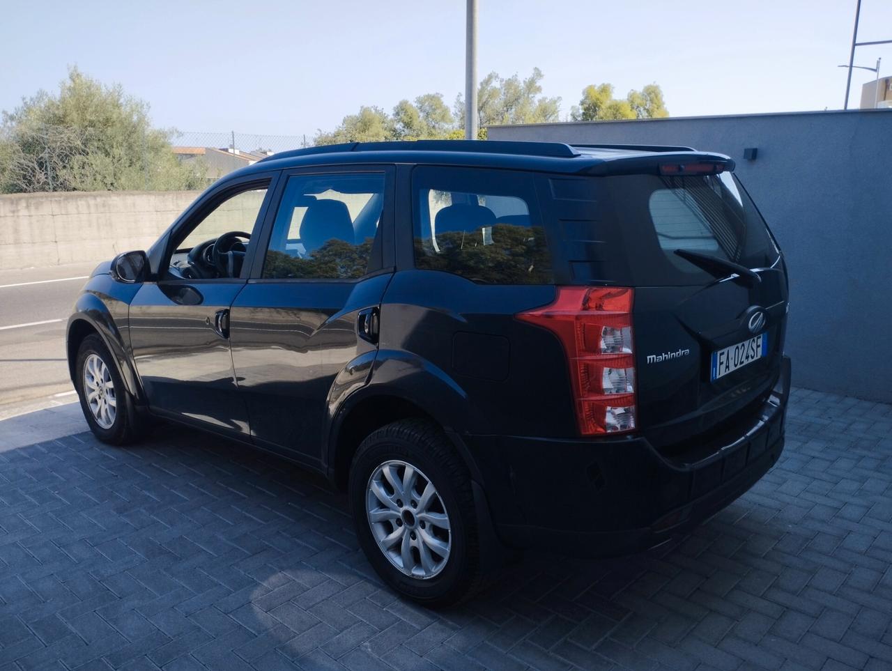 Mahindra XUV500 2.2 16V AWD W6