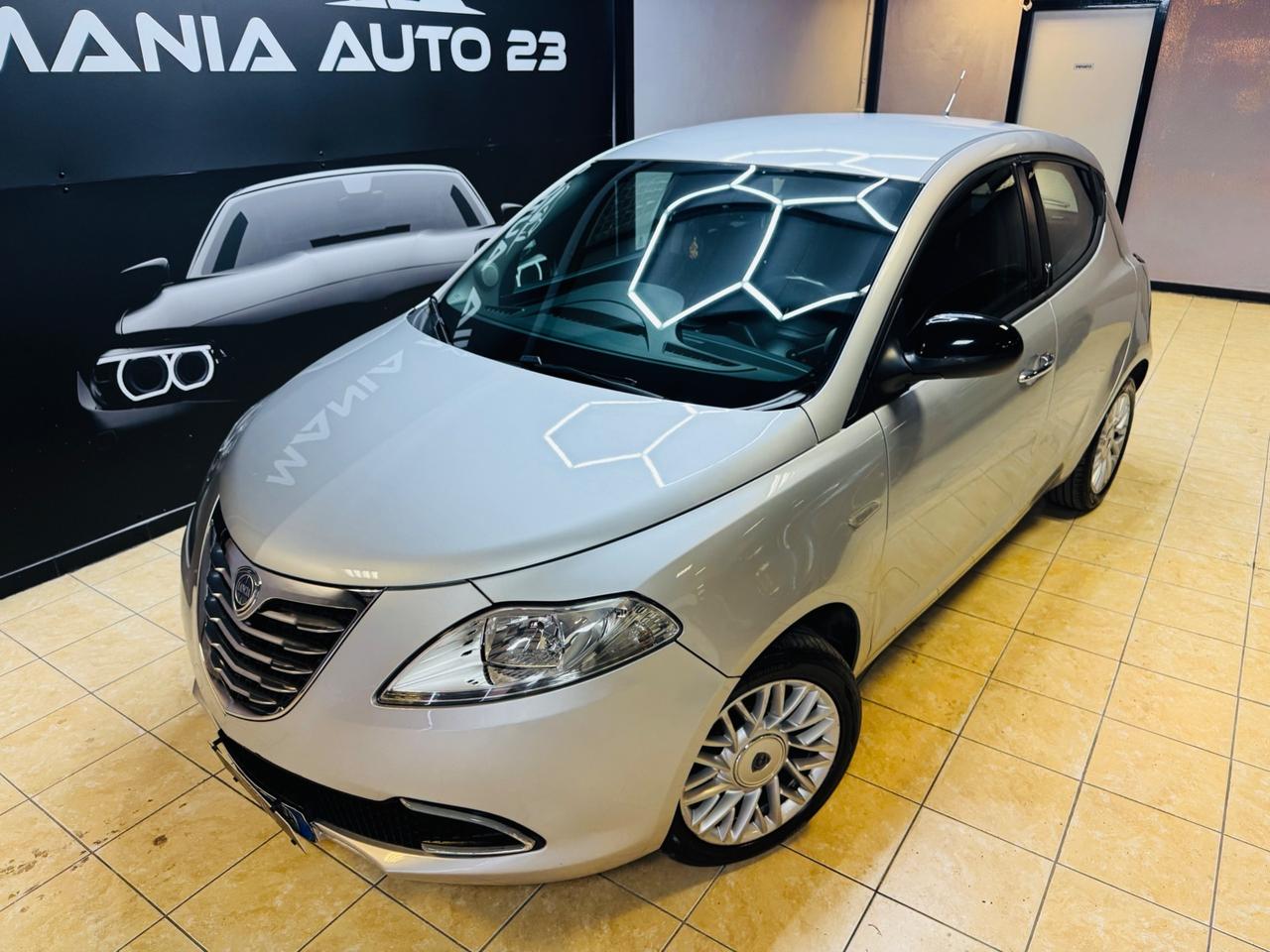 Lancia Ypsilon 1.2 69 CV 5 porte GPL Ecochic Platinum*NEOPATENTATI*