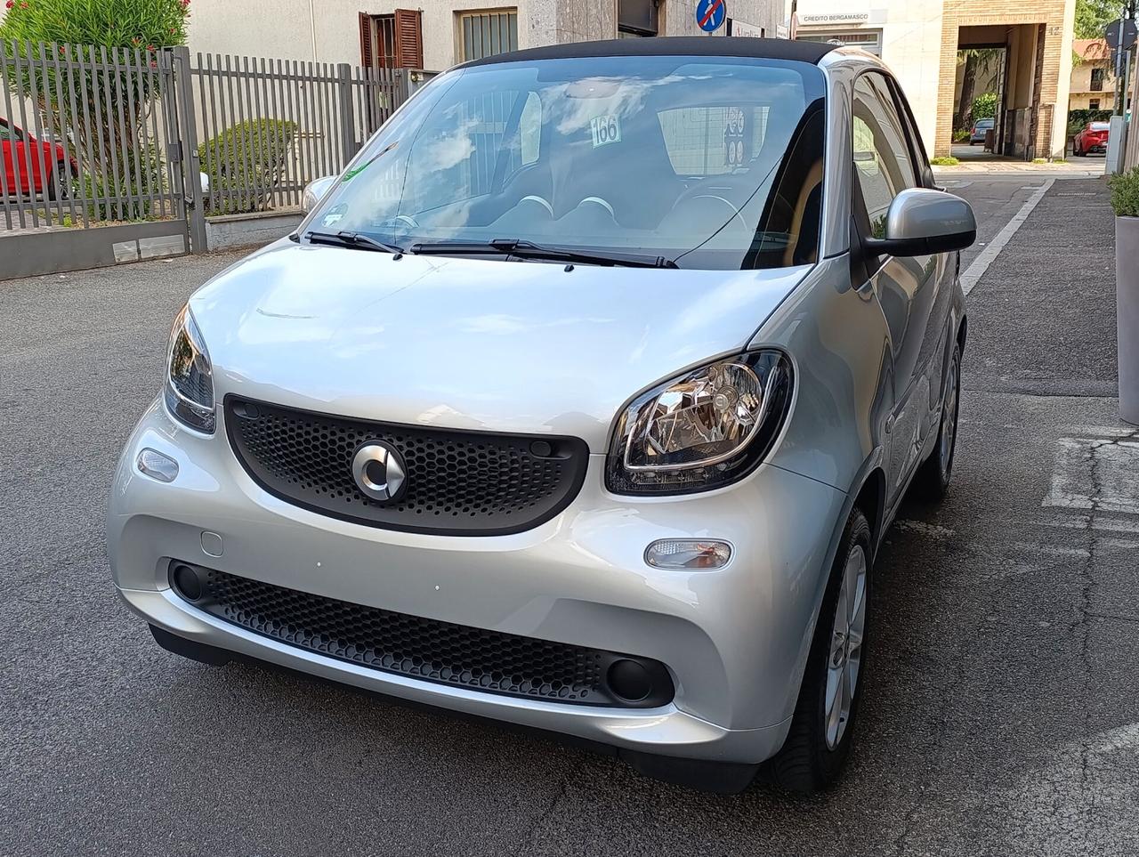 Smart ForTwo 70 1.0 twinamic aut. solo Km 8.142