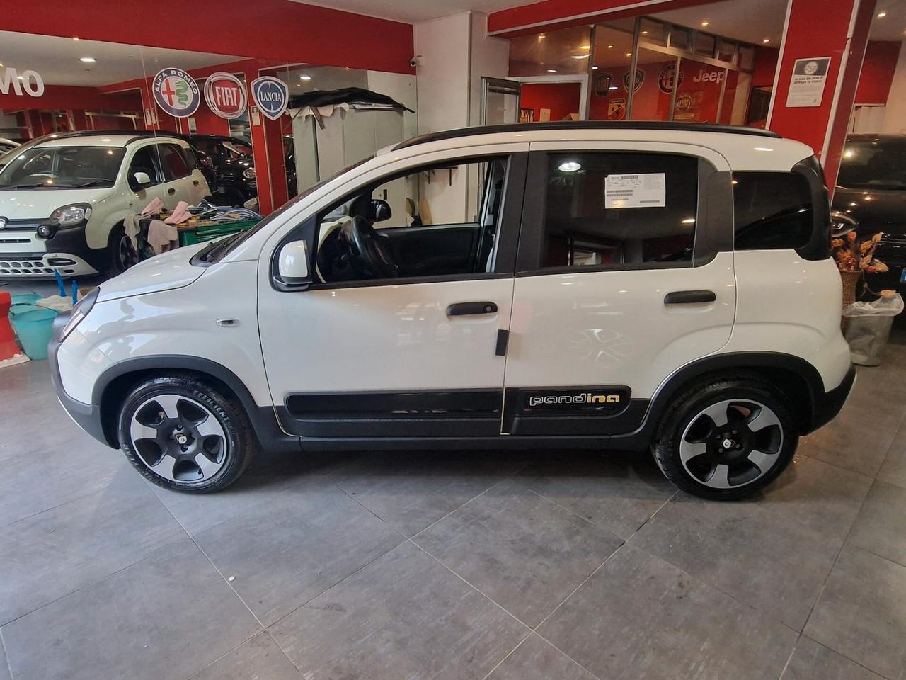 Fiat Panda PANDINA 1.0 FireFly S&S Hybrid