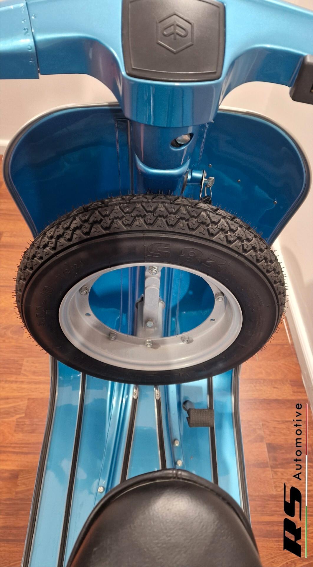 Piaggio Vespa 50 Special Azzurro