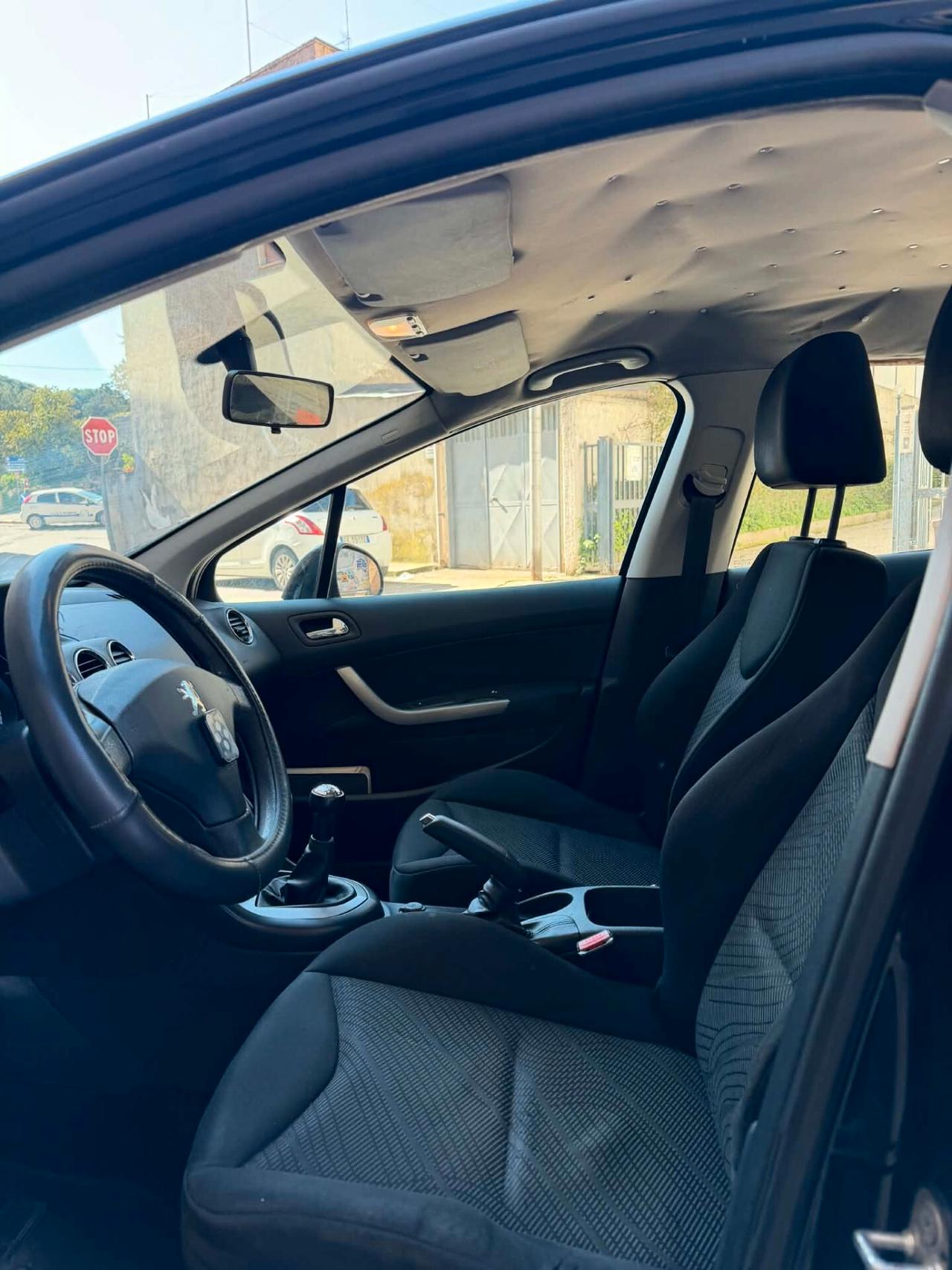 Peugeot 308 1.6 HDi 90CV 5p. Tecno