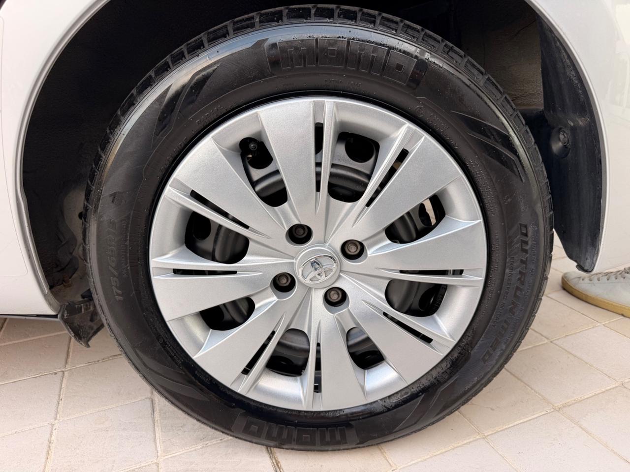 Toyota Yaris 1.5 Hybrid 5 porte Cool