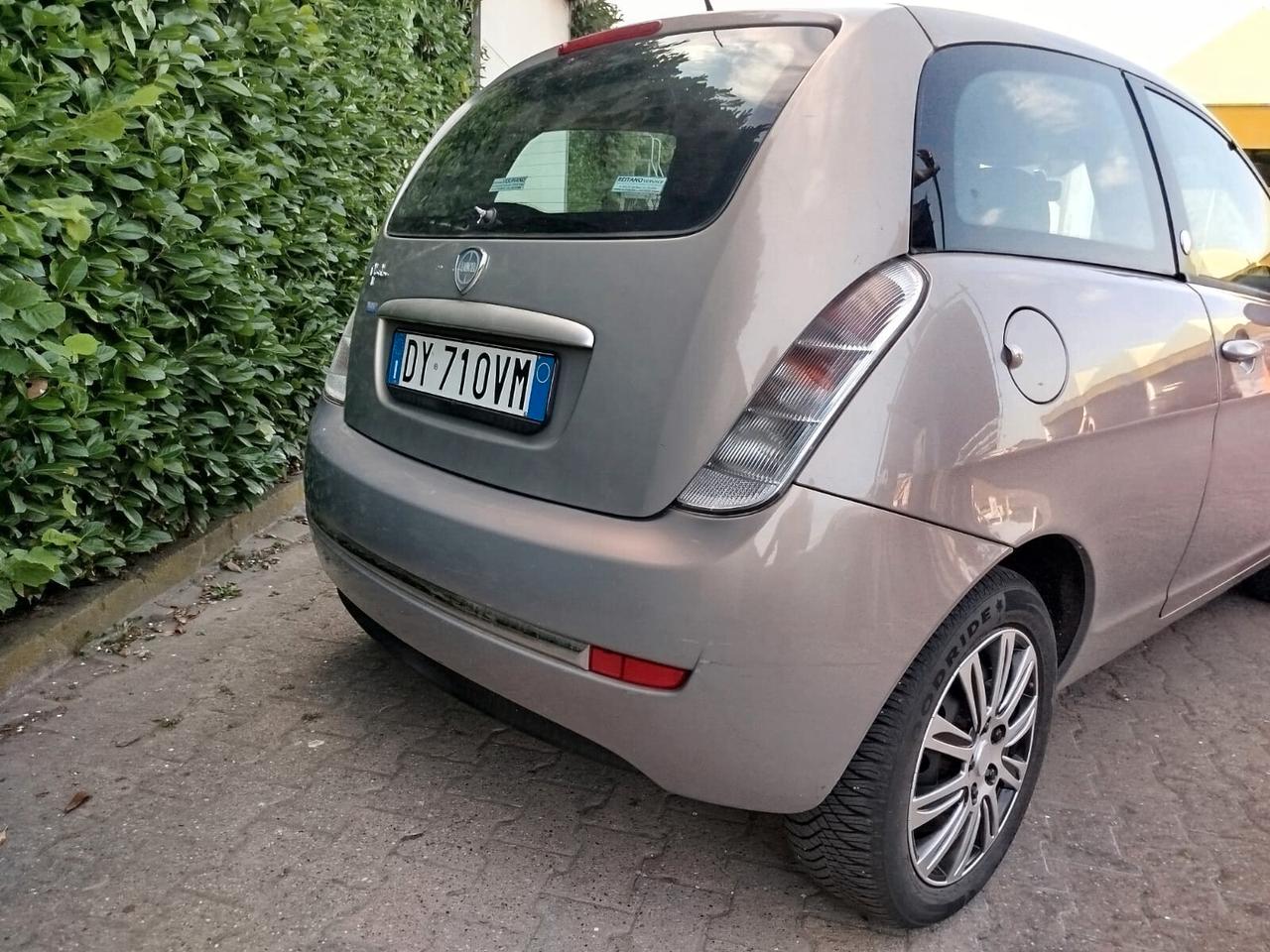Lancia Ypsilon 1.4 Oro Ecochic GPL
